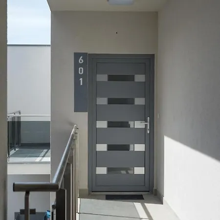 Lejlighed ~ Roof Terrace/ac/indoor Parking *