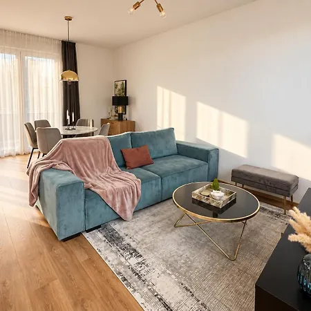 ~ Roof Terrace/ac/indoor Parking Apartment *