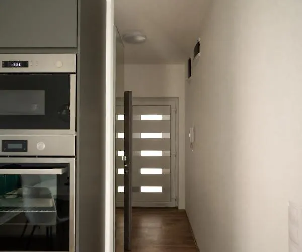 Lejlighed ~ Roof Terrace/ac/indoor Parking