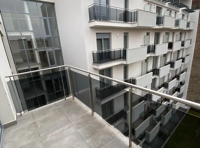Lejlighed ~ Roof Terrace/ac/indoor Parking *