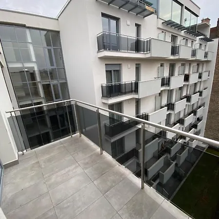 Apartament ~ Roof Terrace/ac/indoor Parking *